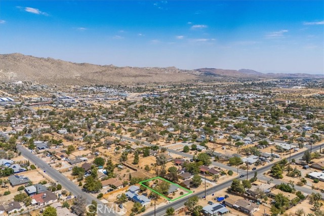 Detail Gallery Image 37 of 38 For 55960 Onaga Trl, Yucca Valley,  CA 92284 - 2 Beds | 1 Baths