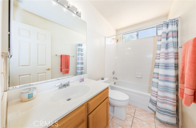 Detail Gallery Image 17 of 27 For 1983 Tamarack Ln, Hemet,  CA 92545 - 3 Beds | 2 Baths