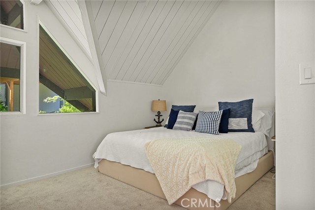 Detail Gallery Image 19 of 24 For 981 Lucerne Ln #3,  Lake Arrowhead,  CA 92352 - 1 Beds | 1/1 Baths