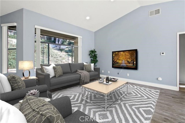 Detail Gallery Image 3 of 23 For 19431 Rue De Valore 49a,  Lake Forest,  CA 92610 - 2 Beds | 2 Baths