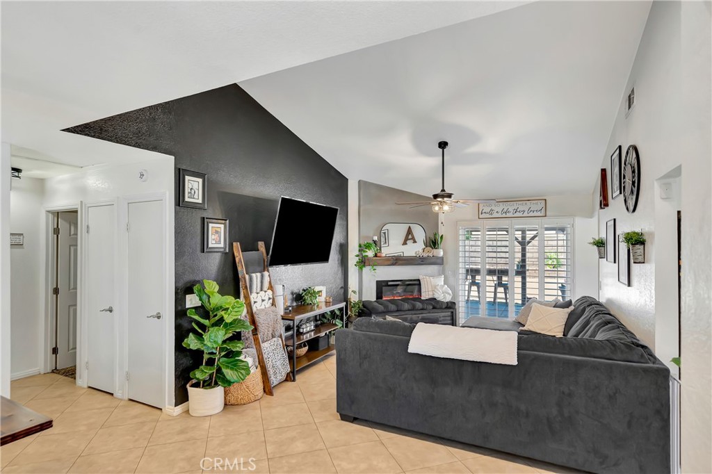 MLS #SR25246725 image #4