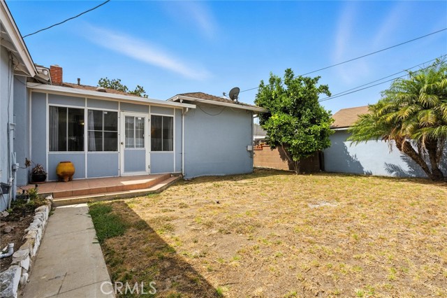 2709 W 109th Street, Inglewood CA: https://media.crmls.org/medias/e86d8307-4e74-4aac-bd4d-4c100b308c9e.jpg