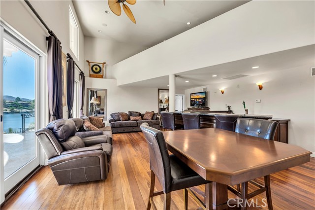 Detail Gallery Image 42 of 70 For 22166 W San Joaquin Dr, Canyon Lake,  CA 92587 - 5 Beds | 4/1 Baths