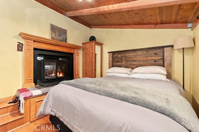 42770 Cedar, Big Bear Lake, CA 92315