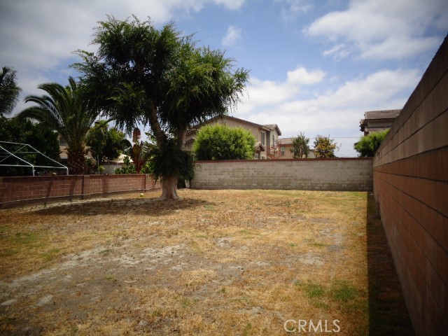15728 Stevens Avenue, Bellflower CA: https://media.crmls.org/medias/e86feca2-d95e-4199-b849-54177d5e1800.jpg