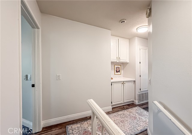 450 Country Club Drive, Simi Valley CA: https://media.crmls.org/medias/e86fef3f-5dd4-4fa9-b819-3c6b294a9c98.jpg