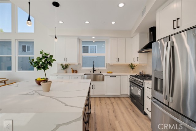 1802 Blossom Lane, Redondo Beach CA: https://media.crmls.org/medias/e87073ae-543e-42fc-bce9-1b6a196fdbbe.jpg