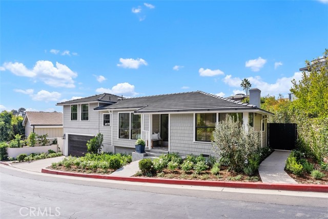 Detail Gallery Image 3 of 48 For 307 Emerald Bay, Laguna Beach,  CA 92651 - 5 Beds | 4/1 Baths