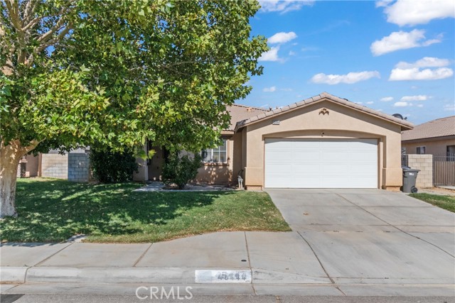 Detail Gallery Image 1 of 28 For 45444 Spahn Ln, Lancaster,  CA 93535 - 4 Beds | 2 Baths