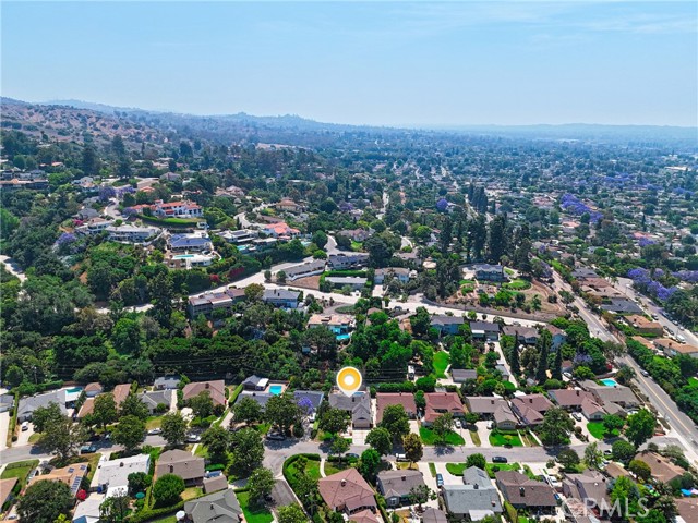 7604 Forest Avenue, Whittier CA: https://media.crmls.org/medias/e870cd56-a914-429c-bcf4-fba65b87090a.jpg