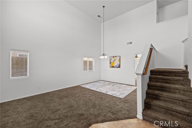 Detail Gallery Image 4 of 48 For 12303 Midtowne Dr, Bakersfield,  CA 93312 - 5 Beds | 2/1 Baths