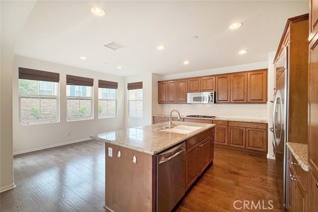 19916 Esmeralda Court, Yorba Linda CA: https://media.crmls.org/medias/e8728a06-c12a-4844-a536-efa96335b40b.jpg