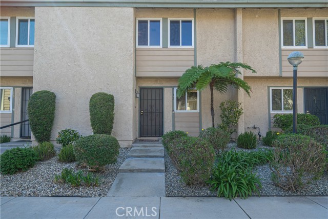 Detail Gallery Image 30 of 35 For 8323 Grenoble #32,  Sunland,  CA 91040 - 3 Beds | 2/1 Baths