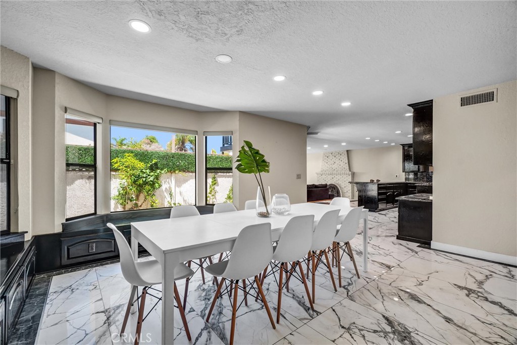 MLS #OC26163465 image #5