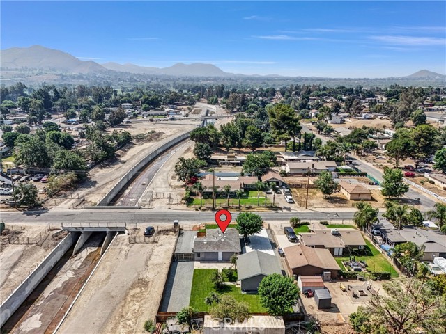 11467 64th Street, Jurupa Valley CA: https://media.crmls.org/medias/e874a239-0c7e-4310-a9a6-558ce2995920.jpg