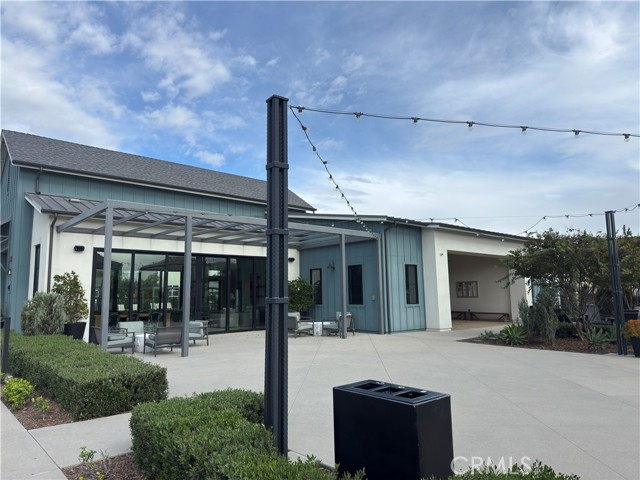 Detail Gallery Image 14 of 15 For 4405 S Fairmount Paseo, Ontario,  CA 91762 - 3 Beds | 2/1 Baths