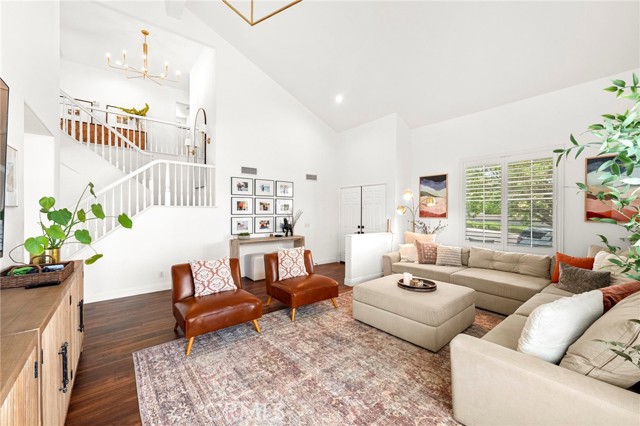32211 Camino Nunez, Temecula CA: https://media.crmls.org/medias/e87573aa-f6c8-4d56-a149-c29b0f90e032.jpg