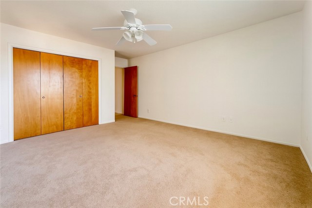 1515 W Avenue O12, Palmdale CA: https://media.crmls.org/medias/e875b3d8-9e07-489e-86e3-c0ca4075986a.jpg