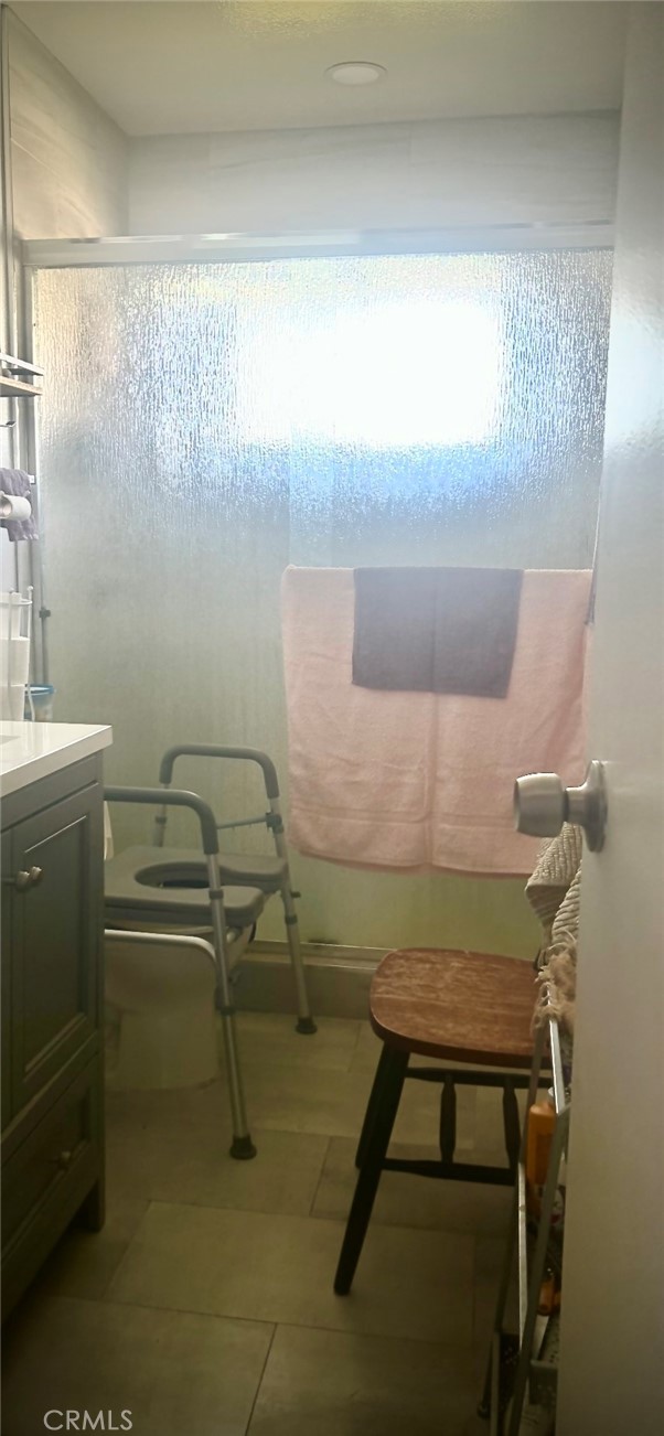 Image 9 of 11 For 913 Cherry Hills Drive