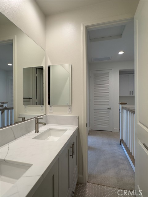 Detail Gallery Image 19 of 41 For 17532 Cameron Ln, Huntington Beach,  CA 92647 - 3 Beds | 2/1 Baths