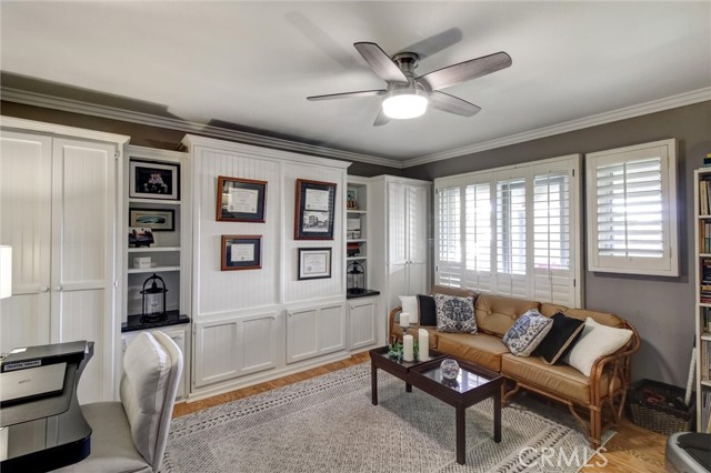 Image 40 of 75 For 22637 Cascade