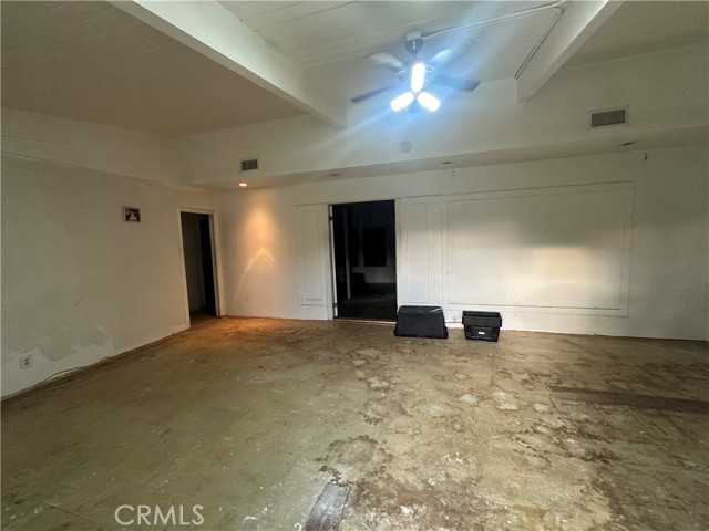 10810 Woodley Avenue, Granada Hills CA: https://media.crmls.org/medias/e878dea0-3d3f-4d60-bcdc-cd7d76fe3c20.jpg
