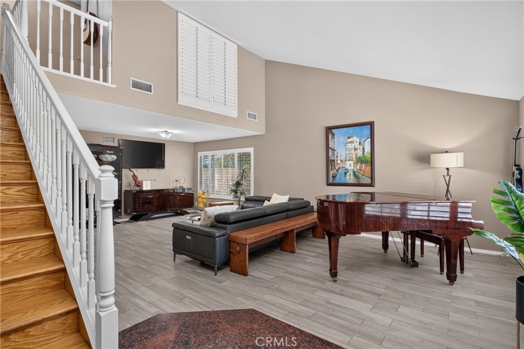 MLS #SR26168315 image #9