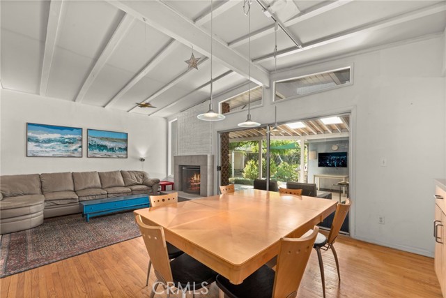 Detail Gallery Image 8 of 37 For 17156 Bullock St, Encino,  CA 91316 - 3 Beds | 2 Baths