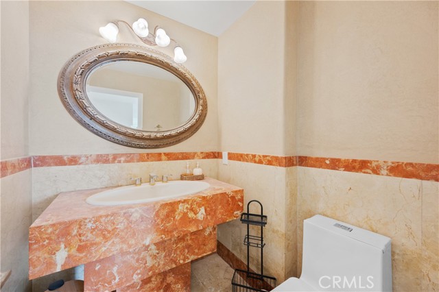 3856 Vista Linda Drive, Encino CA: https://media.crmls.org/medias/e87c547d-f2a6-496a-b6e9-87255f0be7fd.jpg