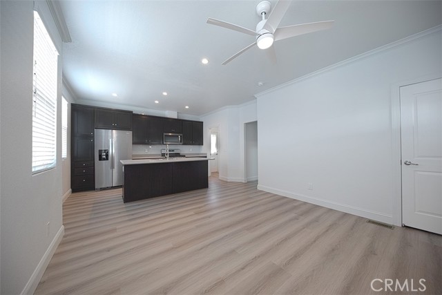 Detail Gallery Image 5 of 22 For 2103 245th St #7,  Lomita,  CA 90717 - 2 Beds | 2 Baths