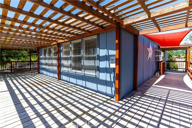 5825 Deer Creek Way, Paso Robles CA: https://media.crmls.org/medias/e87ccb55-af69-485c-9ca3-e0a4ffd5d546.jpg