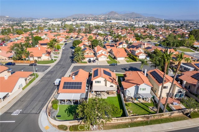 Detail Gallery Image 31 of 34 For 12840 Mayflower Ct, Riverside,  CA 92503 - 3 Beds | 2/1 Baths