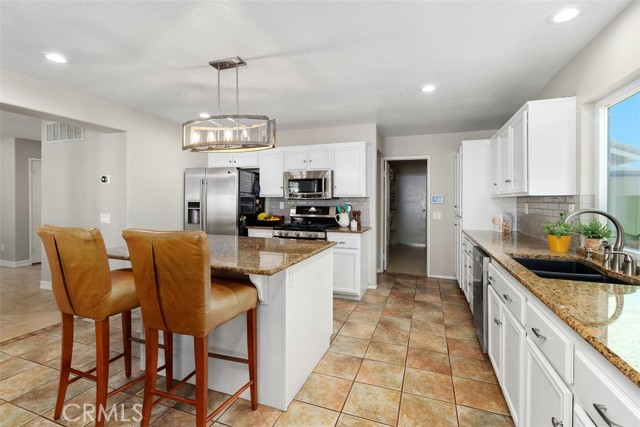 Detail Gallery Image 10 of 34 For 33450 Corte Figueroa, Temecula,  CA 92592 - 5 Beds | 2/1 Baths