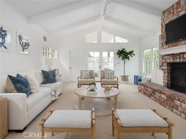 3509 Poinsettia Avenue, Manhattan Beach, California 90266, 4 Bedrooms Bedrooms, ,2 BathroomsBathrooms,Residential,Sold,Poinsettia,SB21155019