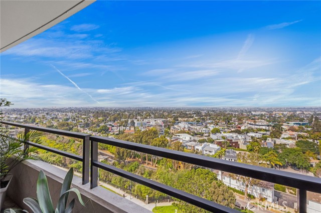 Detail Gallery Image 23 of 54 For 4337 Marina City Dr. #1041,  Marina Del Rey,  CA 90292 - 2 Beds | 2 Baths