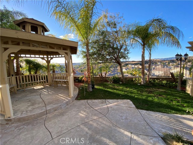 29161 Garnet Canyon Drive, Saugus CA: https://media.crmls.org/medias/e87e2567-26bf-4de8-9f36-6bc8859e925b.jpg