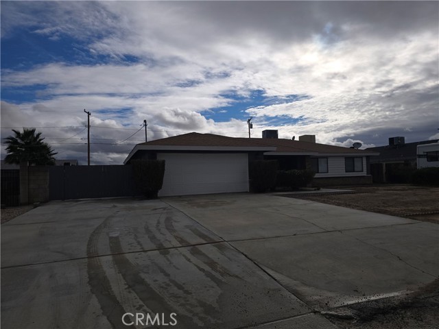 Detail Gallery Image 3 of 25 For 9432 Rea, California City,  CA 93505 - 3 Beds | 2 Baths