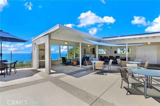 21692 Ocean Vista Drive, Laguna Beach CA: https://media.crmls.org/medias/e87f06e2-822b-4e37-b8e5-9067d23f848d.jpg