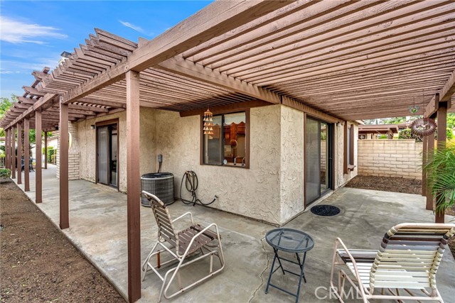 Detail Gallery Image 24 of 32 For 5809 Maybrook Cir, Riverside,  CA 92506 - 2 Beds | 2 Baths