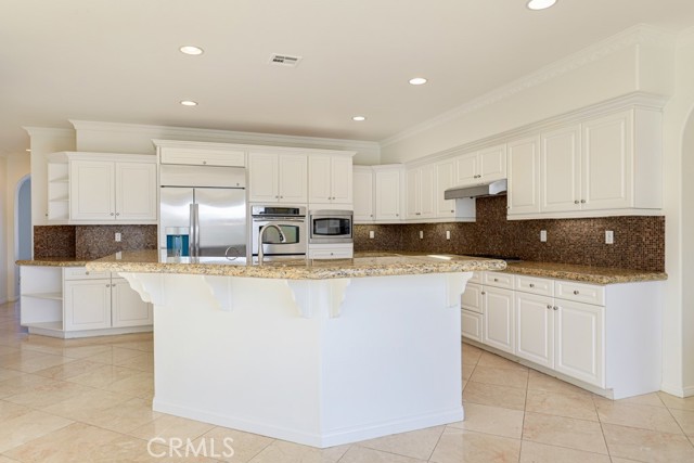 Detail Gallery Image 4 of 75 For 31180 Hickory Pl, Temecula,  CA 92592 - 5 Beds | 3/1 Baths