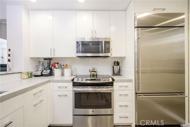 Detail Gallery Image 15 of 25 For 2233 Martin #318,  Irvine,  CA 92612 - 2 Beds | 2 Baths