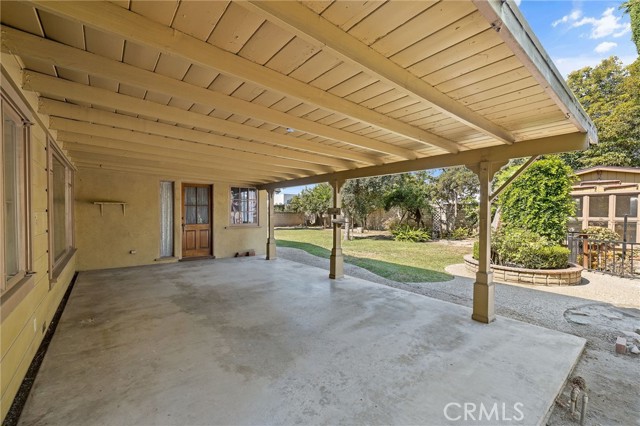 531 N Cherry Tree Lane, Anaheim CA: https://media.crmls.org/medias/e880598b-6209-46fe-a479-80e52ff15fdb.jpg