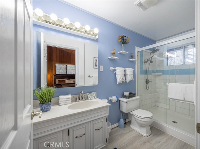 Detail Gallery Image 21 of 33 For 42324 Paramount, Big Bear Lake,  CA 92315 - 3 Beds | 2 Baths