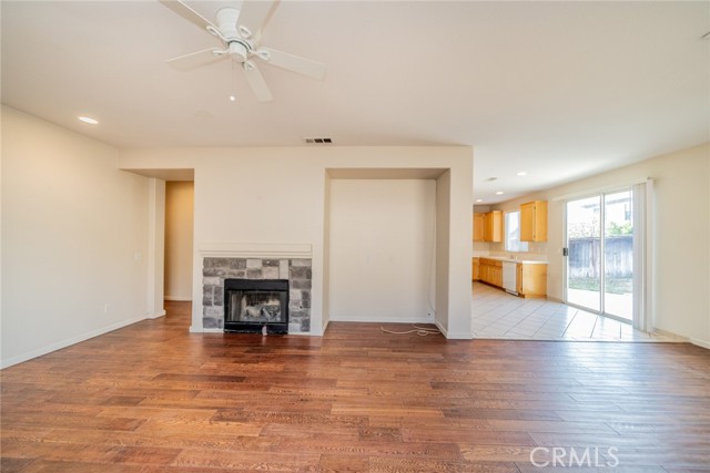 26108 Arabian Court, Moreno Valley CA: https://media.crmls.org/medias/e8812936-944e-4cd4-84db-5a07f24eca9e.jpg