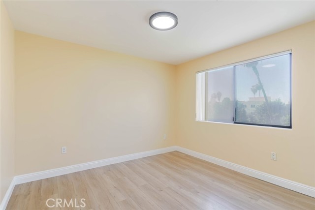 Detail Gallery Image 8 of 21 For 1466 Tamarind Ave #301,  Los Angeles,  CA 90028 - 2 Beds | 2 Baths