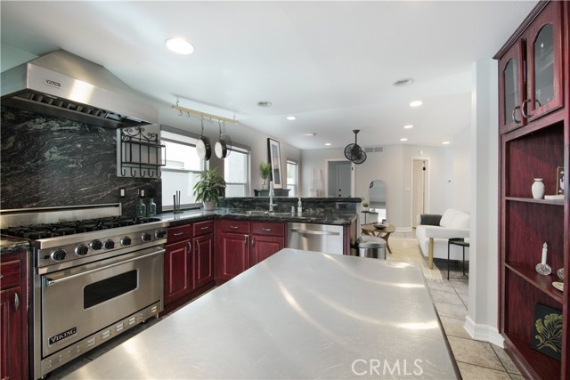 Detail Gallery Image 13 of 31 For 26823 Hot Springs Pl, Calabasas,  CA 91301 - 4 Beds | 2/1 Baths