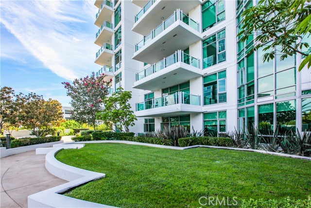 3141 Michelson Drive, Irvine CA: https://media.crmls.org/medias/e8825937-a2a6-4863-82a0-616b18fd9450.jpg