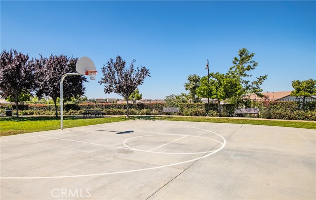216 Colonial Drive, Calimesa CA: https://media.crmls.org/medias/e882968d-1cb5-4b13-b0ac-89788a4d0cc9.jpg