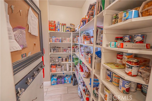 25505 Brighton Place, Stevenson Ranch CA: https://media.crmls.org/medias/e882e752-990f-4169-b2c7-adc70f0dfe0b.jpg