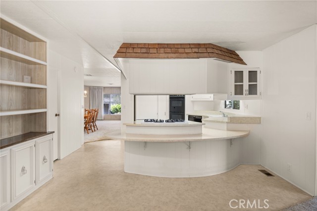 Detail Gallery Image 4 of 36 For 4095 Fruit, La Verne,  CA 91750 - 2 Beds | 2 Baths